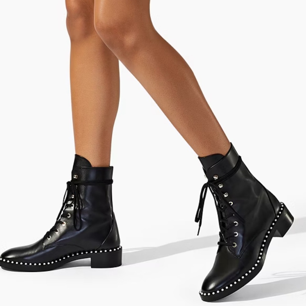 Size: 40 (9.5) // Stuart Weitzman Black Lace-Up Sondra Pearl